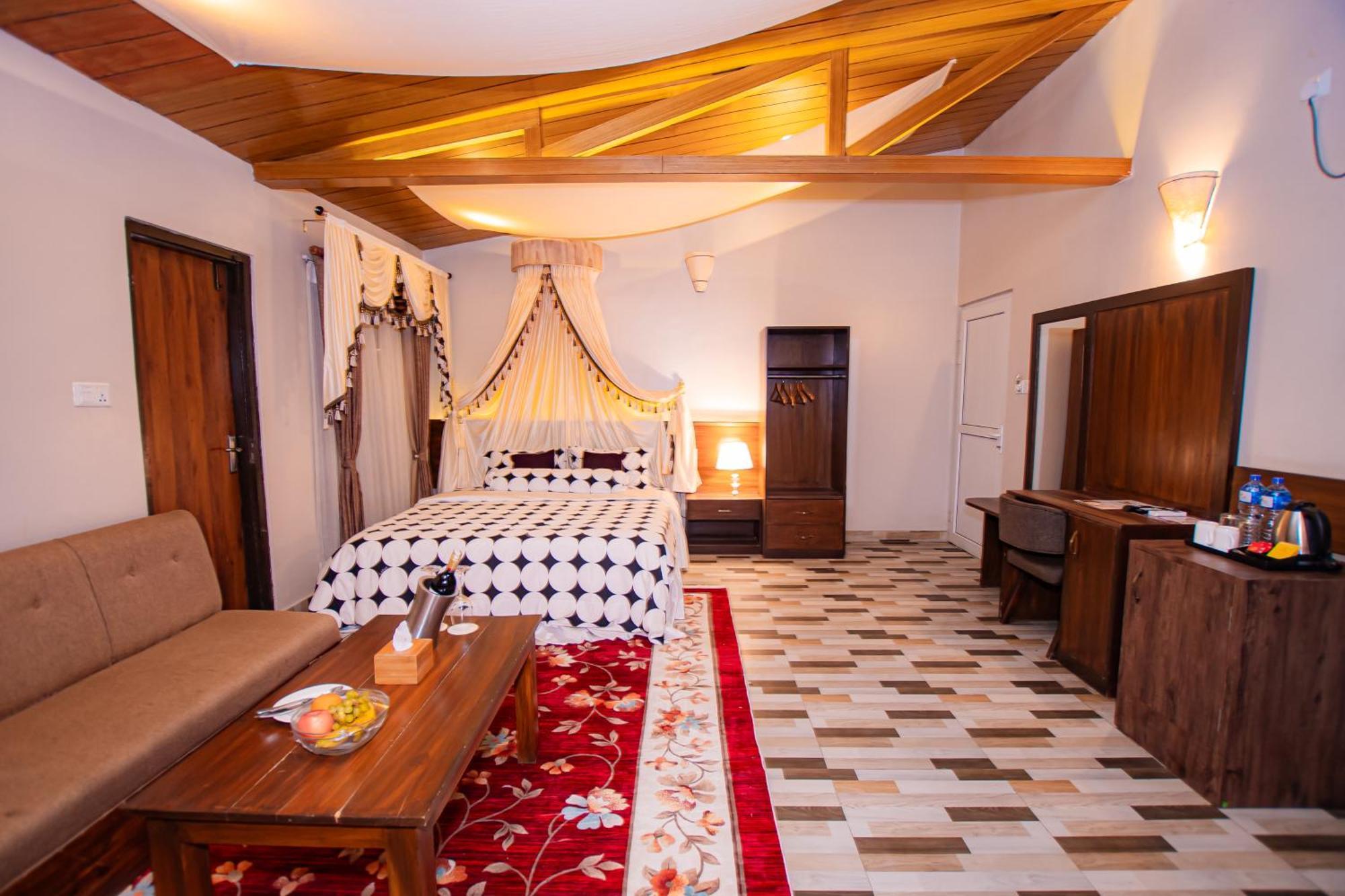 Busy Bee Resort, Pokhara Zewnętrze zdjęcie